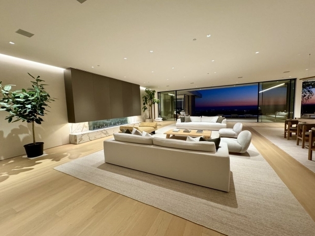 (For Sale) Residential Maisonette || East Attica/Vari-Varkiza - 152 Sq.m, 3 Bedrooms, 1.900.000€ 