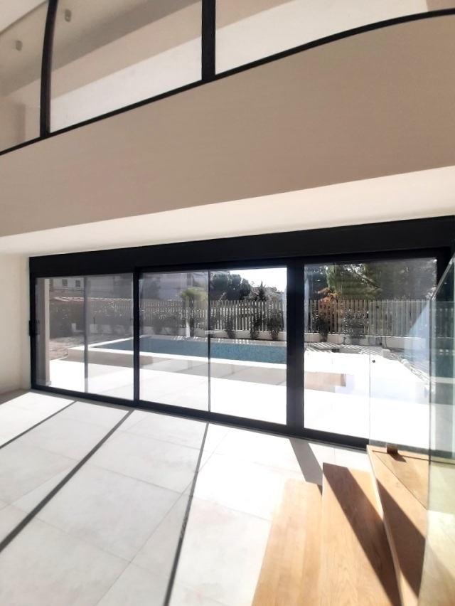 (Προς Πώληση) Κατοικία Μεζονέτα || Αθήνα Νότια/Γλυφάδα - 178 τ.μ, 3 Υ/Δ, 1.424.000€ 