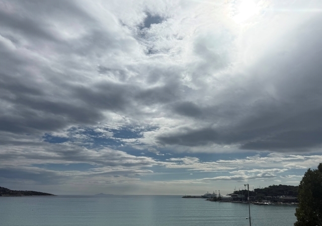 (Προς Ενοικίαση) Κατοικία Διαμέρισμα || Ανατολική Αττική/Βουλιαγμένη - 105 τ.μ, 2 Υ/Δ, 9.000€ 